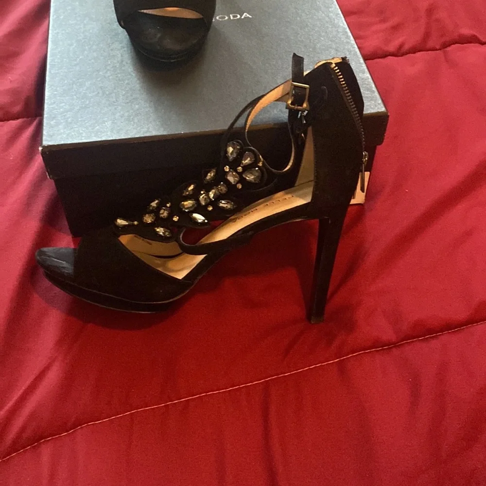 Black, jeweled  4 1/2 inch hill platform sandal! - Picture 3 of 9